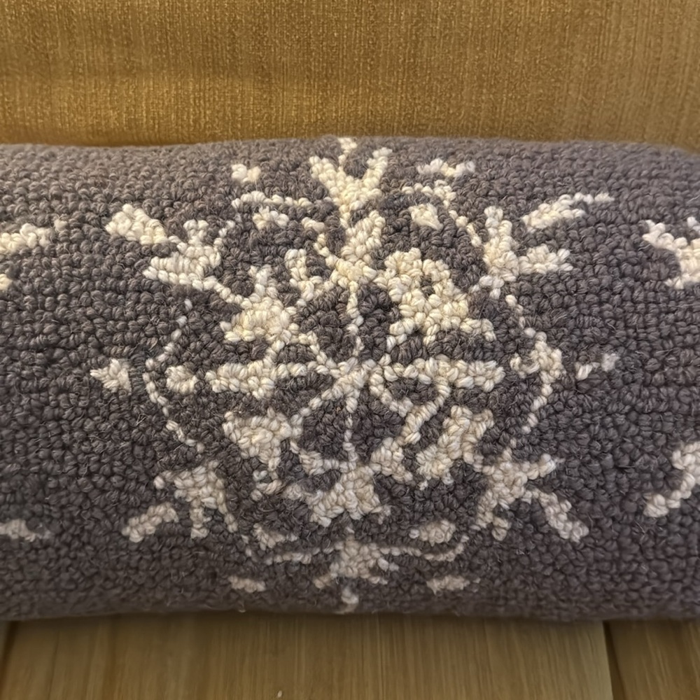 Snowflake Pillow - Picture 6 of 8